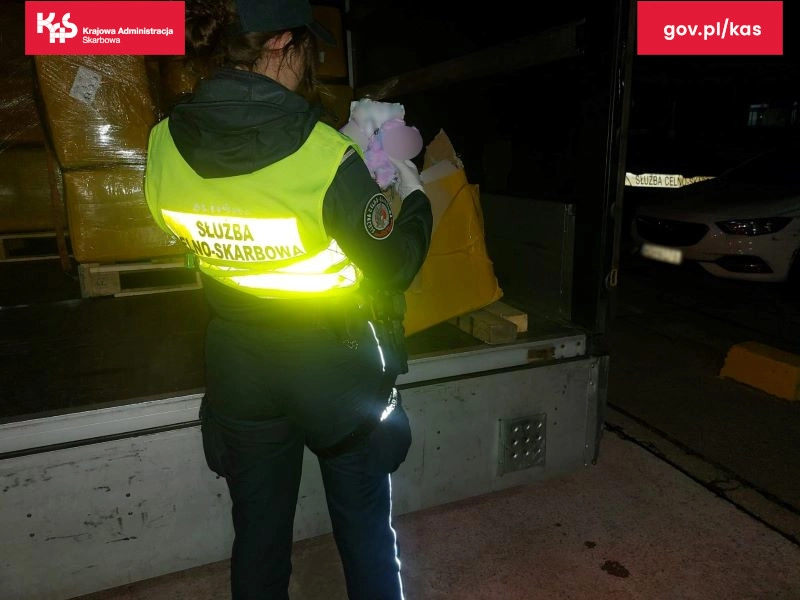 KAS przechwyciła prawie 10 tysięcy podrobionych maskotek w Świecku