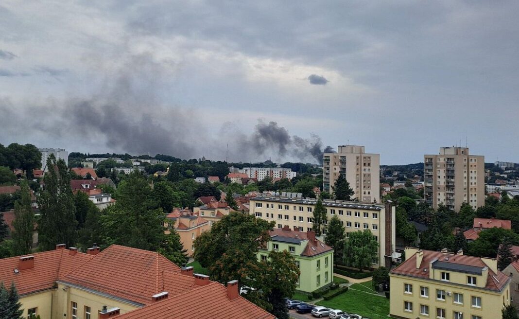 Pożar szkoły Szkoła Podstawowa nr 14 im. Adama Mickiewicza w Zielonej Górze